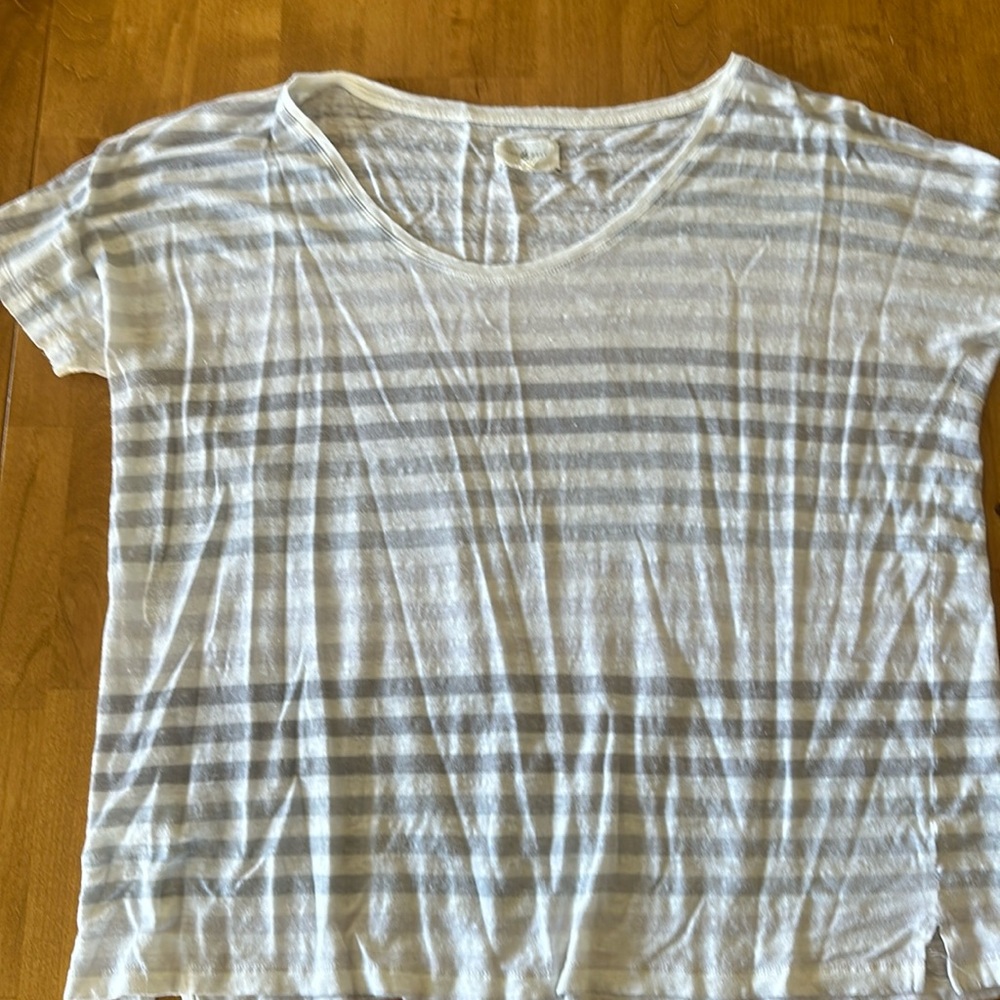 Lou and grey top